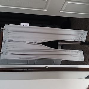 ZYIA Gray Everywhere Zipper Jogger (XL)